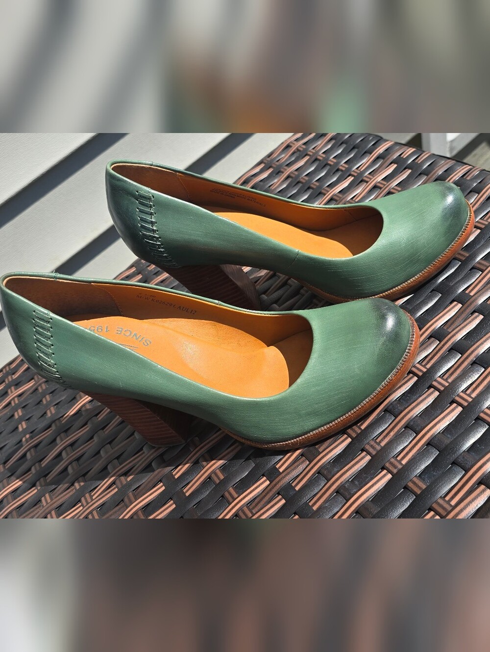 Kork-Ease Green Leather Round-Toe Wedge Pumps - Picture 15 of 16
